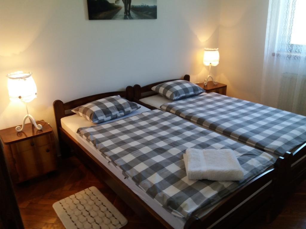Apartment Eva Rakovica Bagian luar foto